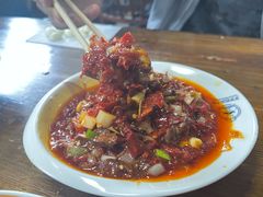 -歹歹的加个面过油肉拌面