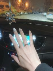 -悦指间美甲美睫