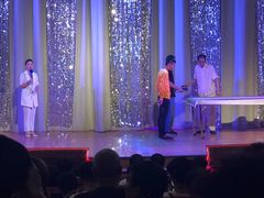 -金东尼人妖秀