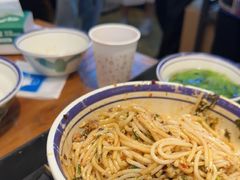 -云阿蛮云南生烫牛肉米线(奉贤路店)