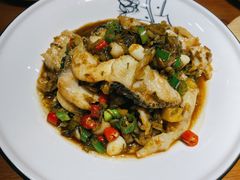雪菜炒的黑鱼片-老馆子·建德菜·山肴鱼鲜(海威新界店)