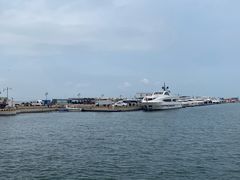 -东港音乐喷泉广场