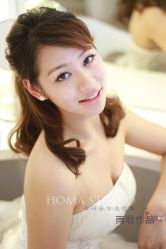 点击看大图 雨牧-荷玛高端新娘跟妆团队·彩妆培训