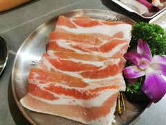 -围炉肉舍•炭烤活鳗•丹东海鲜烤肉(步行街店)