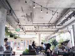 -ROAST coffee & eatery