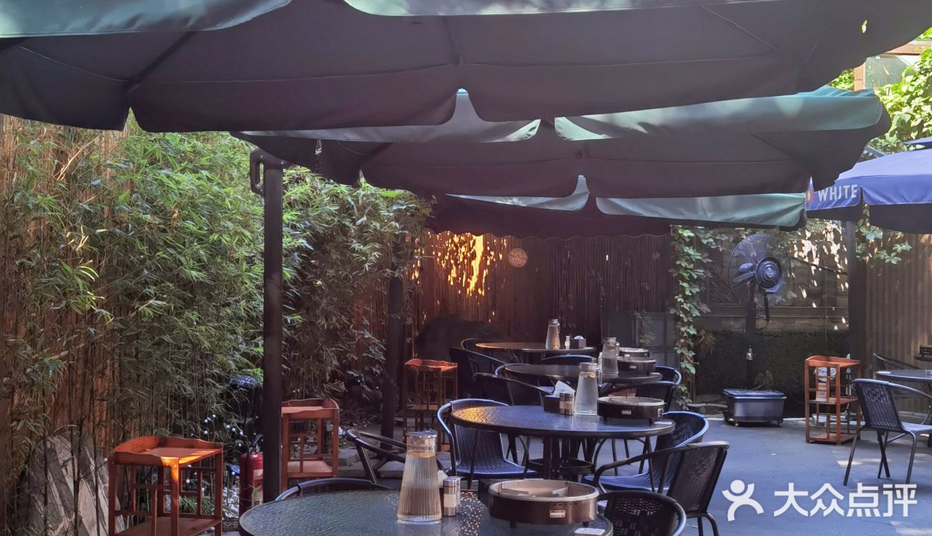 巨隐藏巨好吃的宝藏粤菜，小院儿太舒服了！