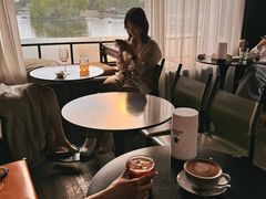 -东岸Cafe 爵士俱乐部