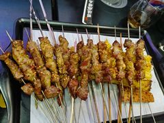 -尔滨烧烤局·炭火铁签小串