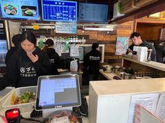 -万记麻辣烫国展总店