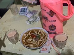 牦牛肉面-老光明岗琼甜茶馆