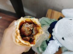 -艾力江和田馕坑烤肉店