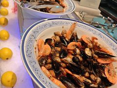 -亚洲国际大酒店·云顶阁旋转自助餐厅