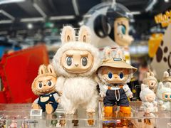 -泡泡玛特POPMART(侨福芳草地店)