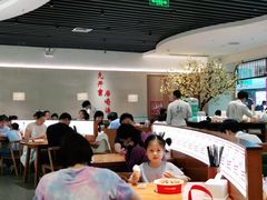 大堂-诚铭记·虾仁汤包·成都小吃(融创店)