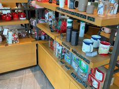 零售区-星巴克(杭州桐庐利时广场店)