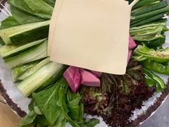 -万里闯关东铁锅炖菜馆(高新旗舰店)