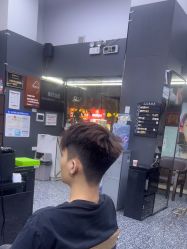 -藤野造型专业烫染接发