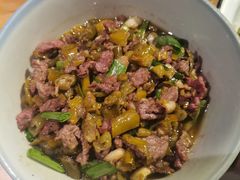 -帅巴人舅母子腊蹄民俗村