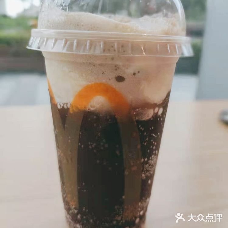 听说麦当劳的缤纷跳跳糖麦旋风很nice哦