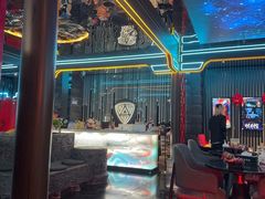 -屋有岛沉浸游戏旗舰店(中山公园店)