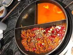 -热火朝天鲜切牛肉火锅(南强街巷店)