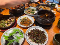 -云海肴·汽锅鸡·云南菜(天山百盛优客店)