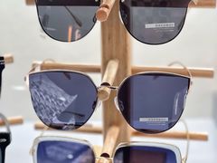 -潘多拉眼镜·蔡司依视路明月(潘家园店)