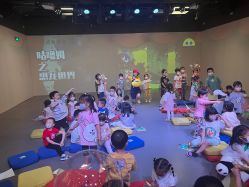 -小鸡哆哆故事屋·儿童乐园(嘉里城店)