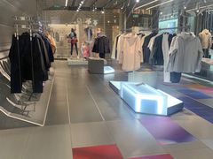 -迪桑特DESCENTE(北京三里屯BLANC店)