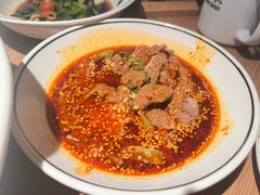 蘸一蘸黄牛肉好嫩-太二酸菜鱼(天鹅湖万达店)