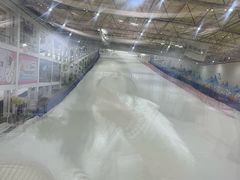 -乔波室内滑雪场