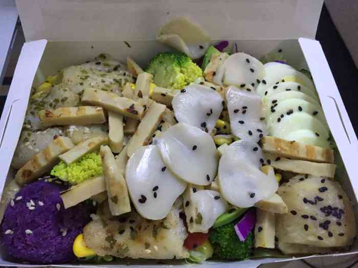 沙拉配(南门店)-"想去店面吃 ,可是好像只有外卖, 希望可.