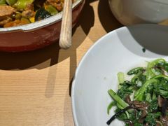 -关东小磨东北菜(上海长风大悦城店)
