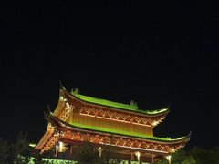 -巴陵广场