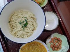 -百年老字号·观振兴蟹黄面·三虾面·苏式面(观前街富仁坊巷店)