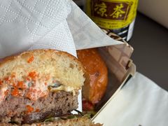 柠香蟹籽牛肉汉堡-JPG canteen(广州寺右公馆店)