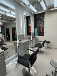 -Z.X HAIR SALON张新美业
