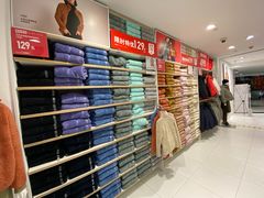 -优衣库(上海正大广场店)