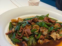 -阿瓦山寨·湘菜现炒·剁椒鱼头王(咸阳总店)