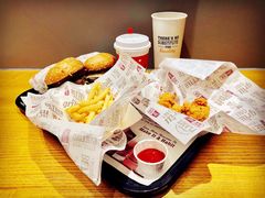 -The Habit Burger Grill 哈比特汉堡(爱琴海店)