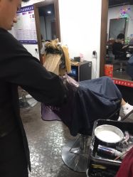 -都市靓剪烫染沙龙