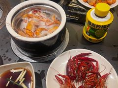 -钱小奴海鲜自助黑金店(杭州滨江龙湖店)