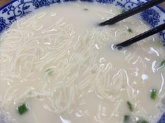 -雪琴面馆富安特色鱼汤面(城中花园店)