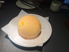 有真菠萝的菠萝包-蝴蝶里·粤菜·点心(滨江龙湖店)