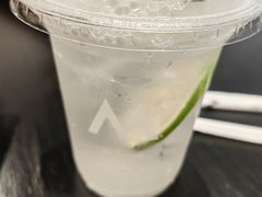 -M Stand(杭州萧山万象汇店)