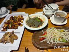 -隔壁老王·家常云南菜(花巷店)