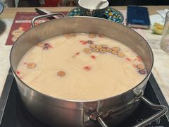 -尚尚仙·酸汤猪手·猪肚鸡火锅(华联万柳购物中心店)