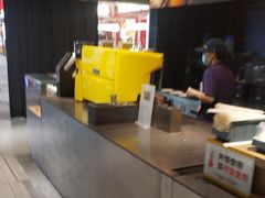 -麦当劳(中山公园龙之梦店)