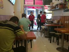 大堂-真素诚·清真(新华路店)