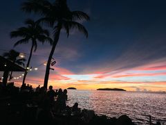 -Sunset Bar(丹绒亚路香格里拉店)